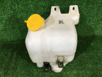 Бачок омывателя 86610SA000 86611AA010 SUBARU FORESTER