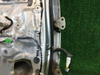 Porta traseira esquerda SUBARU FORESTER OEM 60409SA0109P 60409SA0119P SG5 2004 silver 01G