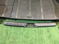 Обшивка багажника SUBARU FORESTER OEM 94027SA000JA 94027SA010JA 94015SA020ES 94026SA000ML 95015SA010ML SG5 2004 silver 01G