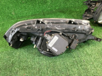 ไฟหน้า Ксенон SUBARU FORESTER OEM 84001SA100 84001SA110 SG5 2004