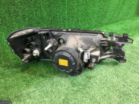 ไฟหน้า Ксенон SUBARU FORESTER OEM 84001SA100 84001SA110 SG5 2004