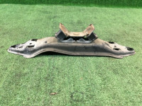 Балка акпп 41011AE010 41022AC150 41022AE120 SUBARU LANCASTER