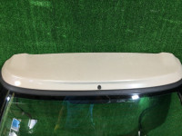 Portón trasero SUBARU LANCASTER OEM 60800AE040, 84251AE060 BH9, BHE 1998 beige 8L5