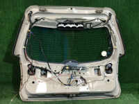 Portón trasero SUBARU LANCASTER OEM 60800AE040, 84251AE060 BH9, BHE 1998 beige 8L5