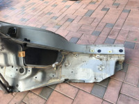 Aleta trasera izquierda SUBARU LANCASTER OEM 51410AE150 BH9 1998 beige 8L5