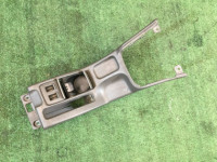 Подстаканник 66150AE020DG 92132AE000DG SUBARU LANCASTER