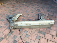 ชายล่างตัวถังซ้าย SUBARU LANCASTER OEM 51415AE010 51572AE050 BH9 1998 beige 8L5