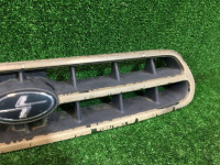 Решетка радиатора SUBARU LANCASTER OEM 91121AE000 91121AE070 91121AE160 BH9 1998 beige 8L5