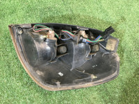 Piloto trasero izquierdo SUBARU LANCASTER OEM 84201AE090 BH9 1998