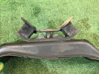 Gearbox crossmember SUBARU LEGACY OEM 41011AE000 41022AE120 BEE 2002 EZ30