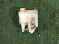 Бачок омывателя SUBARU LEGACY OEM 86610AE010 BEE 2002 EZ30