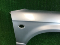 右フロントフェンダー SUBARU LEGACY OEM 57120AE001 BEE 2002 silver 01G