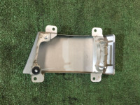 左テールランプ下ガーニッシュ SUBARU LEGACY OEM 51473AE011 BEE 2002 silver 01G