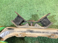 变速箱横梁 SUBARU LEGACY OEM 41011AE000 41022AC150 BE5 2000 EJ206