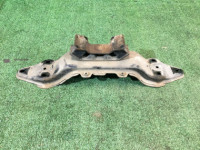 变速箱横梁 SUBARU LEGACY OEM 41011AE000 41022AC150 BE5 2000 EJ206