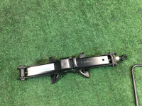 Домкрат SUBARU LEGACY OEM 97030FA070 BE5 2000
