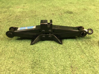 Домкрат SUBARU LEGACY OEM 97030FA070 BE5 2000