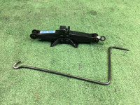 Домкрат SUBARU LEGACY OEM 97030FA070 BE5 2000