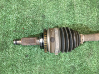 Palier delantero SUBARU LEGACY OEM 28021AC200 BE5 2000 EJ206