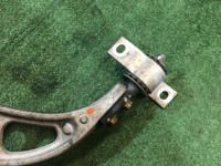 フロントアーム SUBARU LEGACY OEM 20200FA061 20200FA071 BE5 2000 EJ206