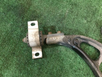フロントアーム SUBARU LEGACY OEM 20200FA061 20200FA071 BE5 2000 EJ206