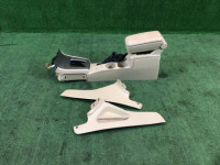 Бардачок подлокотник высокий SUBARU FORESTER OEM 66150SA100EU 92113FE100EU 92114SA030EU 92136FE000EU SG5 2006 51E