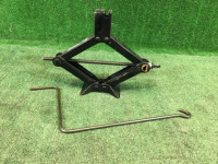 Домкрат SUBARU FORESTER OEM 97030FC110 97030FC111 SG5 2006