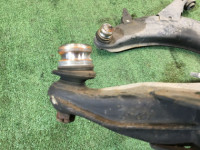 ปีกนกหน้า SUBARU FORESTER OEM 20202SA140 20202SA090 SG5 2006 EJ203