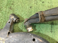 ปีกนกหน้า SUBARU FORESTER OEM 20202SA140 20202SA090 SG5 2006 EJ203