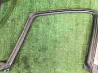 ยางขอบประตูขวา SUBARU FORESTER OEM 63521SA000 SG5 2006 51E