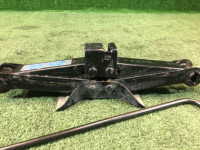 Домкрат SUBARU LEGACY OEM 97030FA070 BH9 2000