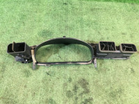 Рамка спидометра SUBARU LEGACY OEM 66180AE000 BH9 2000 silver 792