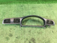 Рамка спидометра SUBARU LEGACY OEM 66180AE000 BH9 2000 silver 792