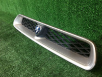 Grelha do radiador SUBARU LEGACY OEM 91121AE210SJ BH9 2000 silver 792