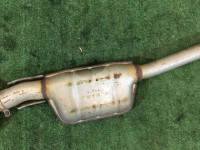 Средняя часть глушителя SUBARU LEGACY OEM 44200AE050 44200AE051 BH9 2000 EJ254