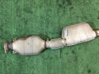 Средняя часть глушителя SUBARU LEGACY OEM 44200AE050 44200AE051 BH9 2000 EJ254