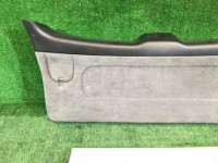 แผงบุประตูท้าย SUBARU LANCASTER OEM 94320AE011AC BH9 BHE BH5 1999 white / grey 8K2