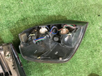 Embellecedor entre los pilotos traseros SUBARU LEGACY OEM 84251AE000, 84201AE200, 84201AE210 BH9 BHE BH5 2000