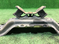 Gearbox crossmember SUBARU LEGACY OEM 41022AE120, 41011AE000 BH5 BE5 2002