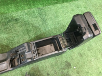 Бардачок подлокотник высокий SUBARU LEGACY OEM 92111AE010ML, 92132AE000ML, BH5 BE5 BE9 BHE BH9 2002 silver 01G