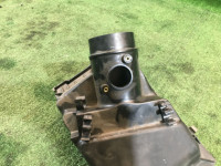 Корпус воздушного фильтра SUBARU LEGACY OEM 46052FE000, 46051AE000 BH5 BE5 2002