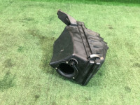 Корпус воздушного фильтра SUBARU LEGACY OEM 46052FE000, 46051AE000 BH5 BE5 2002