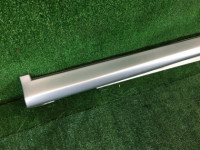 Embaladeira direita пластик SUBARU LEGACY OEM 91163AE050TG BH5 BHE BH9 2002 silver 01G