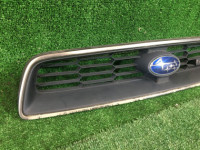 Решетка радиатора SUBARU LEGACY OEM 91121AE410 BH5 BE5 2002 silver 01G