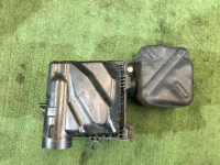Корпус воздушного фильтра SUBARU LEGACY OEM 46052AG010, 46052AG050 BL5 BP5 2003 EJ20X
