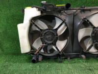 Radiador do motor SUBARU LEGACY OEM 45111AG030 BL5 BP5 2003 EJ20X