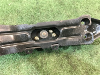 变速箱横梁 SUBARU LANCASTER OEM 41022AE120, 41011AE010 BHE BH9 2000 EZ30