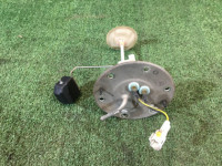 燃料レベルセンサー SUBARU LANCASTER OEM 42081AE010 BHE BH9 BH5 2000 EZ30