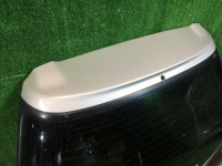 尾门 SUBARU LANCASTER OEM 60800AE040, 63011AE010, 84251AE060 BHE BH9 BH5 2000 silver 9G9