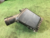 Корпус воздушного фильтра SUBARU LANCASTER OEM 46051AE000, 46052AE000 BHE 2000 EZ30